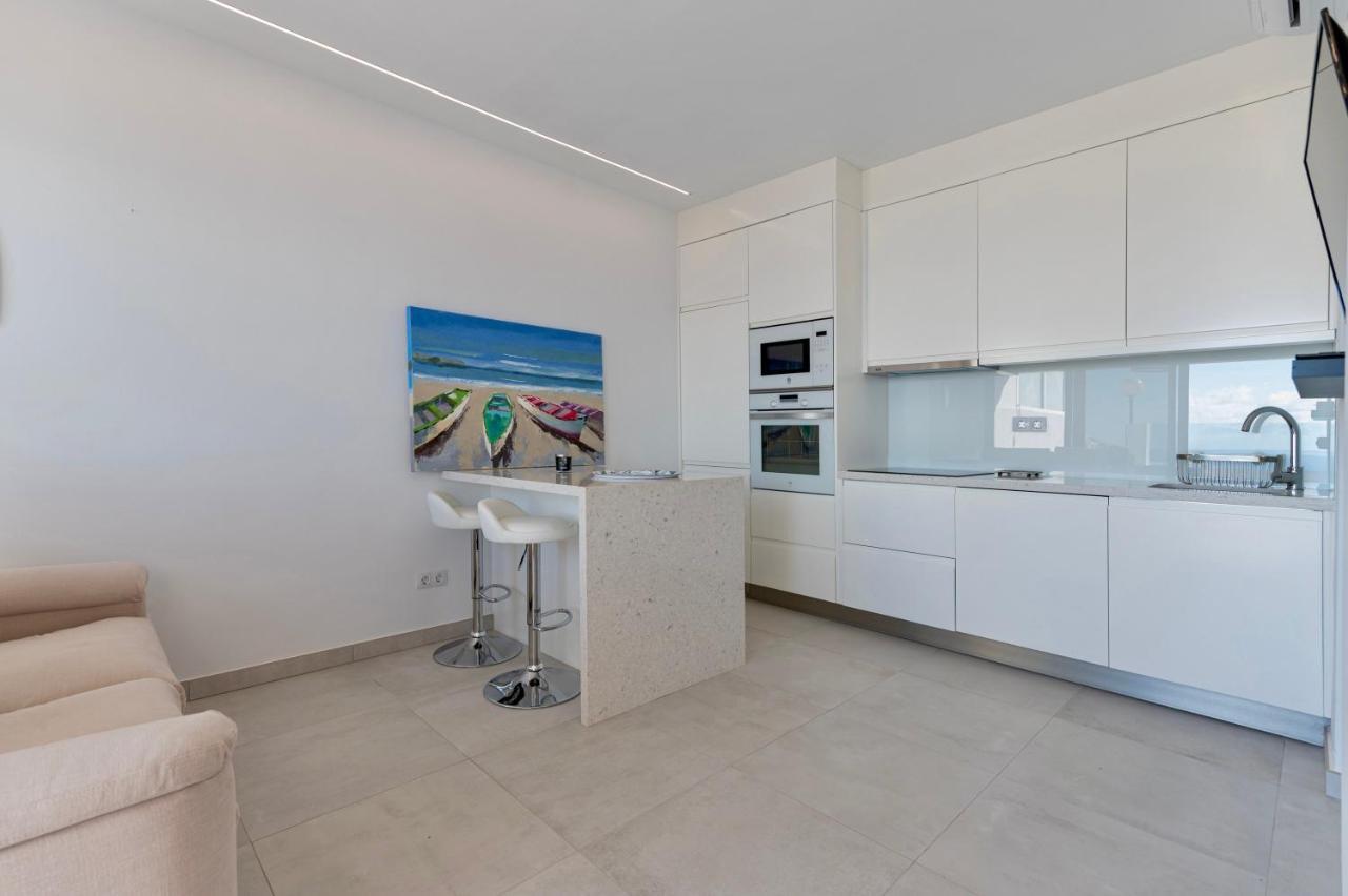 Brand New - Ocean Views - Sunset Terrace - Pool Appartement Puerto Rico  Buitenkant foto